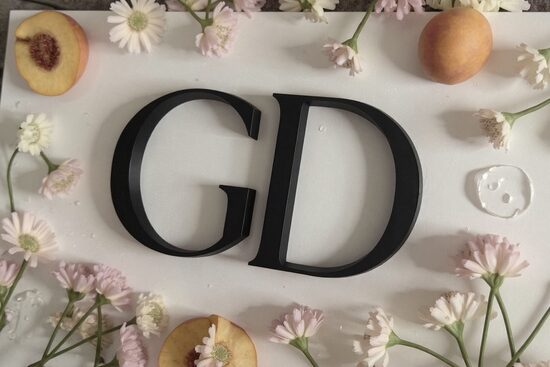 Tava uzņēmuma logo